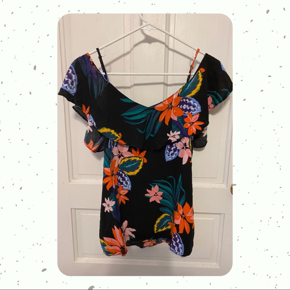 Old Navy Cold Shoulder Floral Top